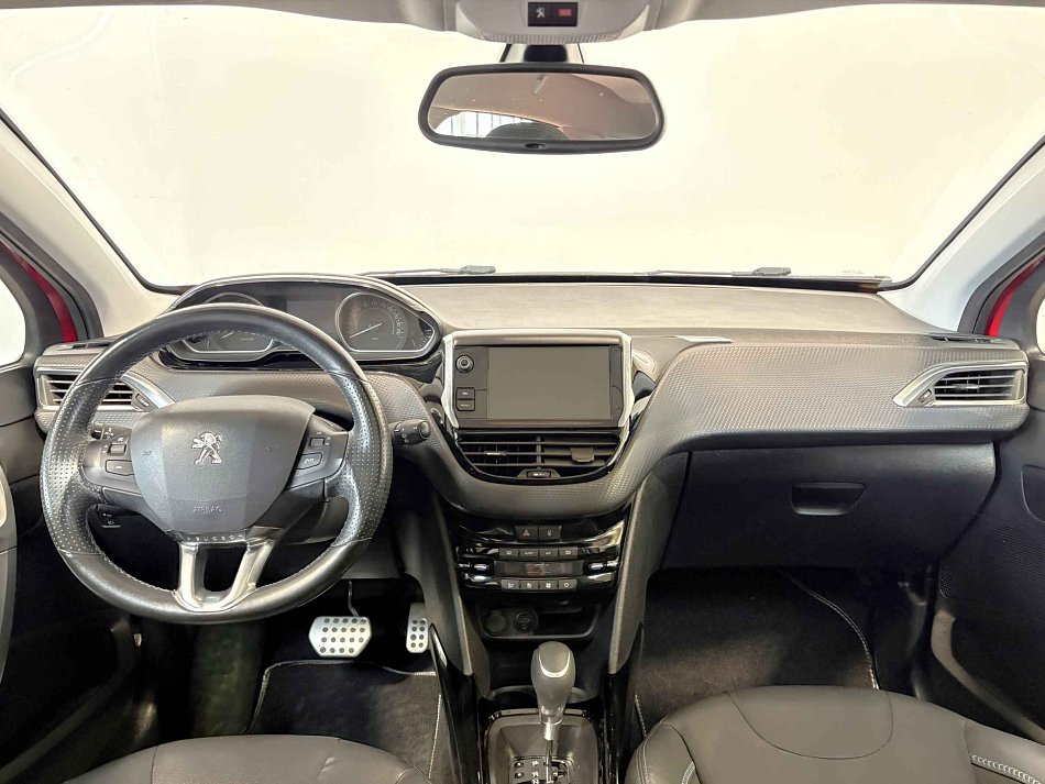 Peugeot 2008 1.2 PT Crossway