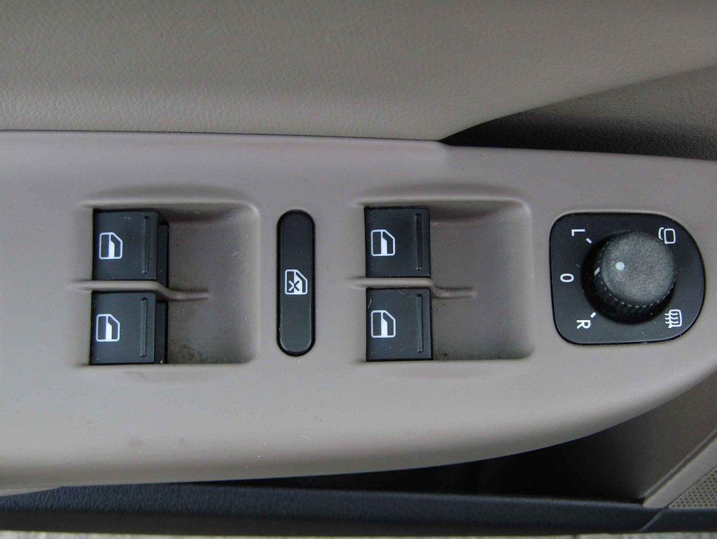 Volkswagen Passat 3.2i VR6  4x4