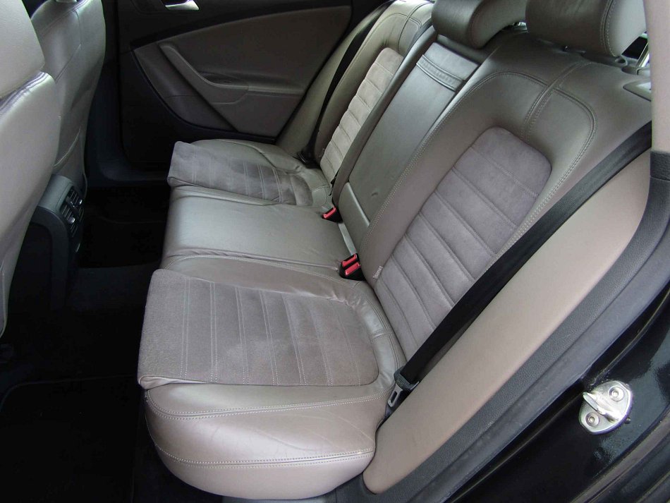 Volkswagen Passat 3.2i VR6  4x4