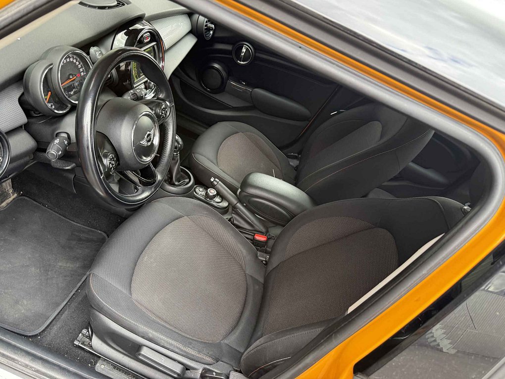 Mini Cooper 1.5i 