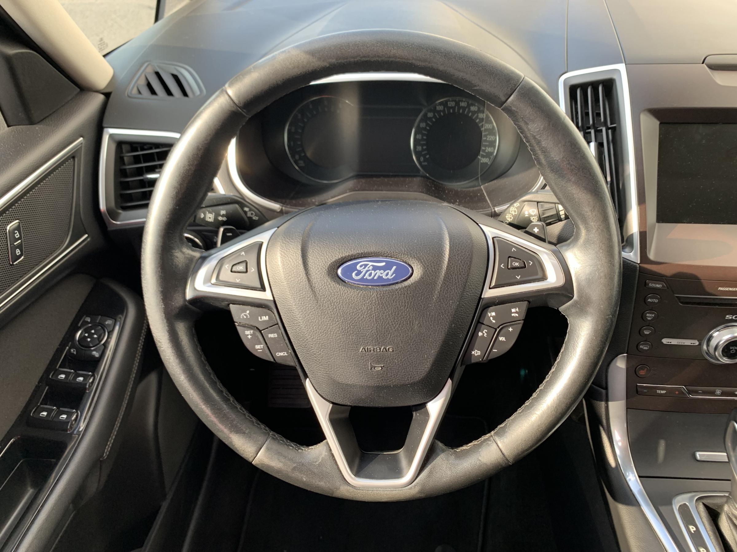 Ford S-MAX, 2017 - pohled č. 15
