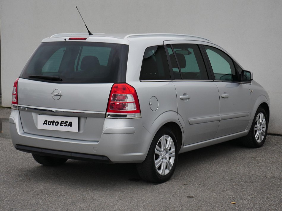 Opel Zafira 1.8 Family 7míst
