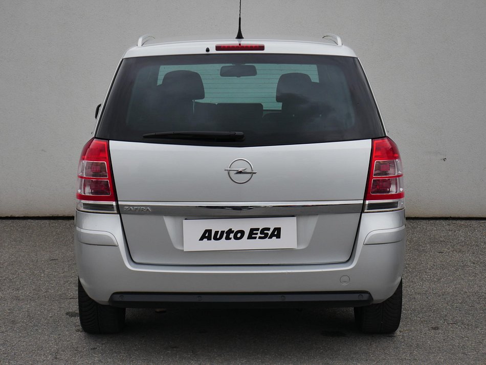 Opel Zafira 1.8 Family 7míst