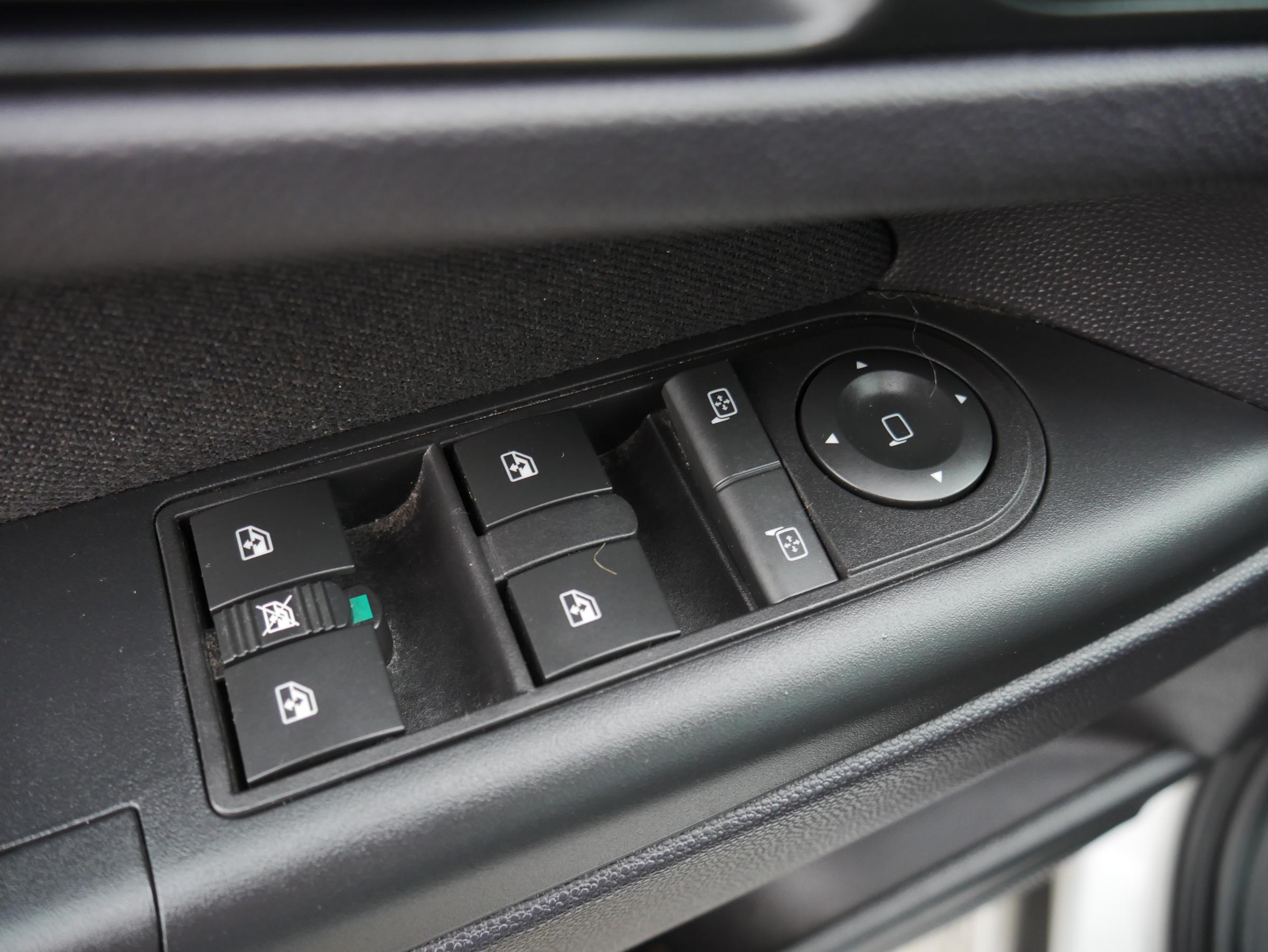 Opel Zafira, 2012 - pohled č. 16