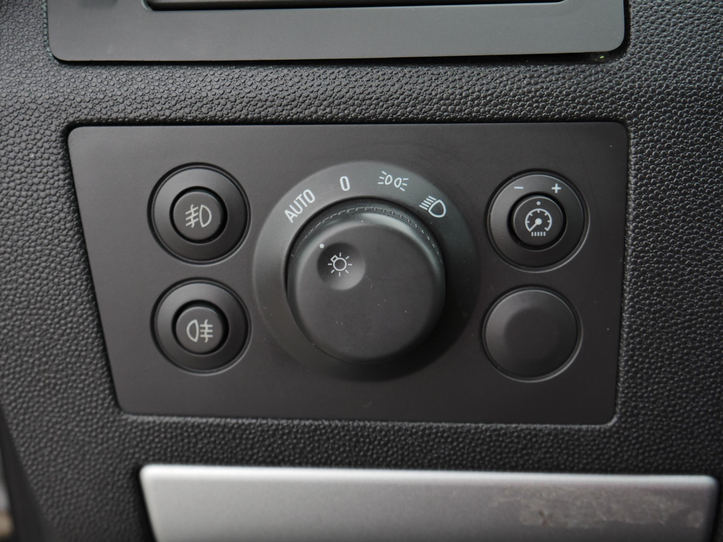 Opel Zafira, 2012 - pohled č. 17