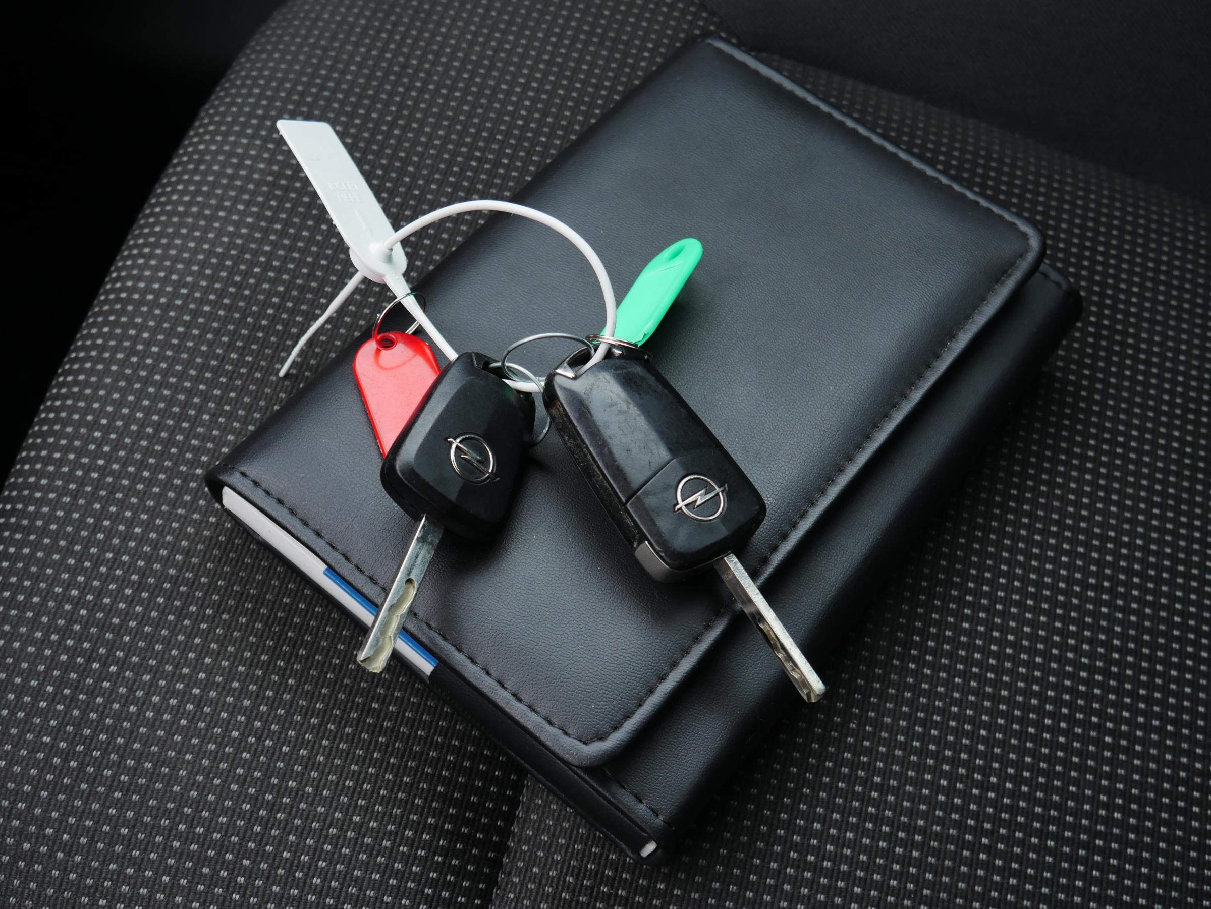 Opel Zafira, 2012 - pohled č. 18