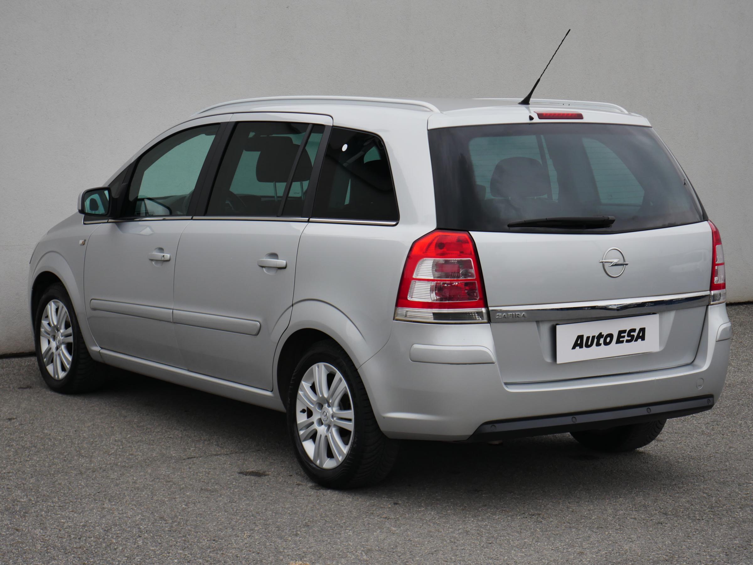 Opel Zafira, 2012 - pohled č. 6