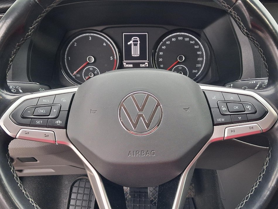 Volkswagen Transporter 2.0TDi  L2 9míst