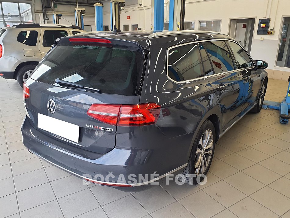 Volkswagen Passat 2.0 TDi Highline