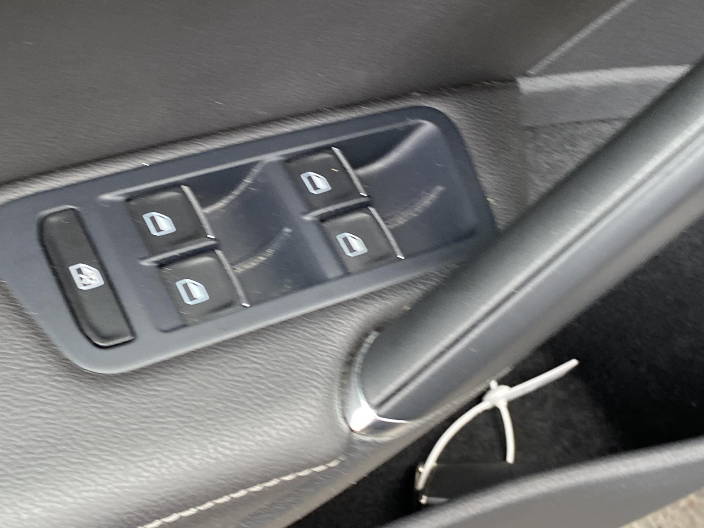 Volkswagen Golf, 2015 - pohled č. 11