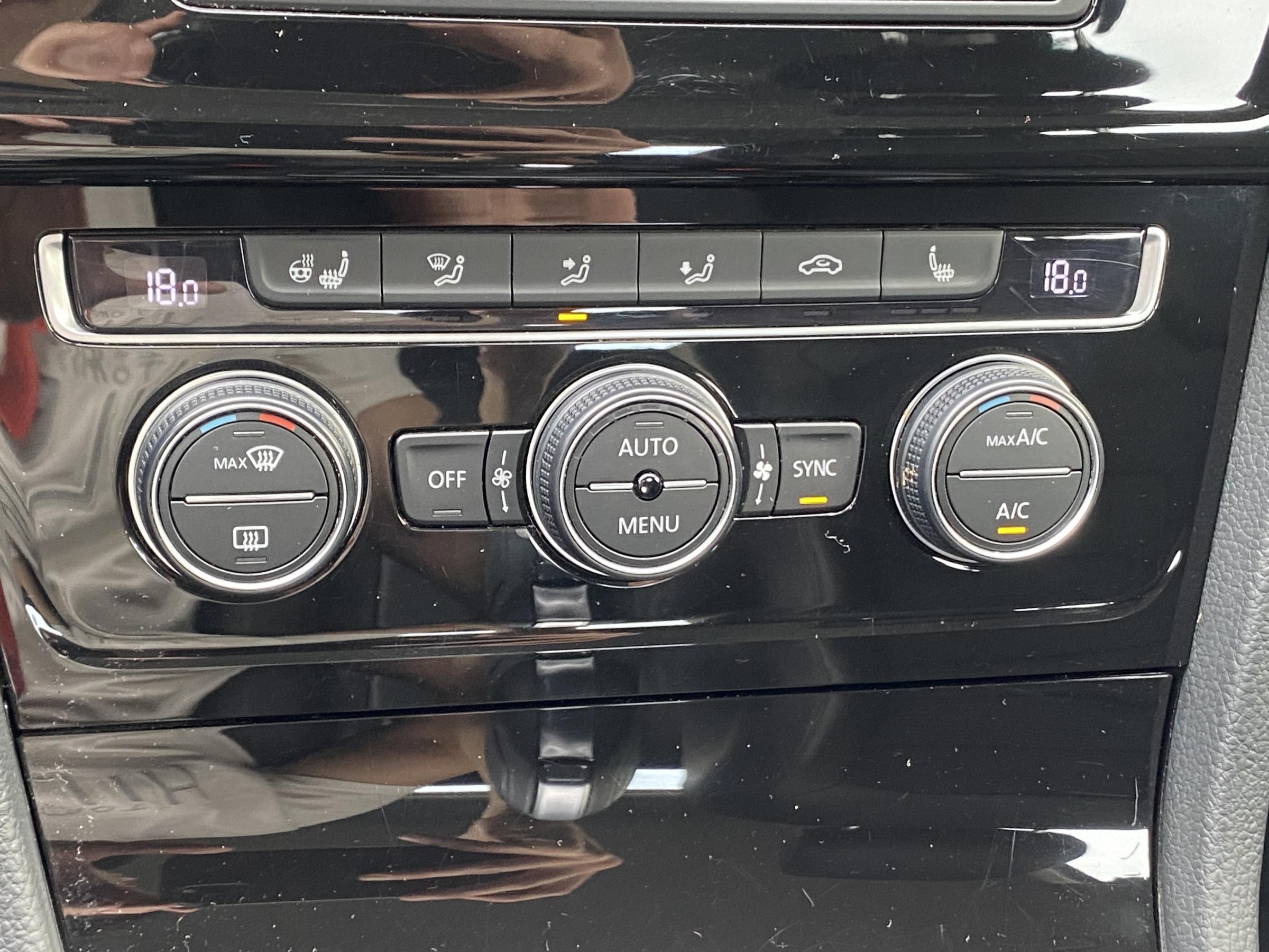 Volkswagen Golf, 2015 - pohled č. 16