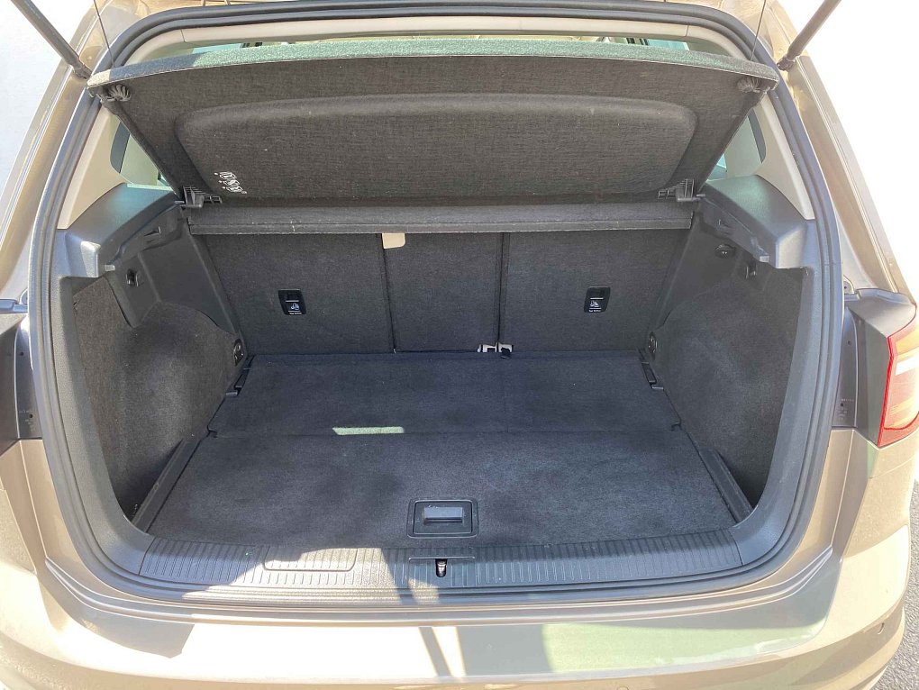 Volkswagen Sportsvan 2.0 TDi Highline