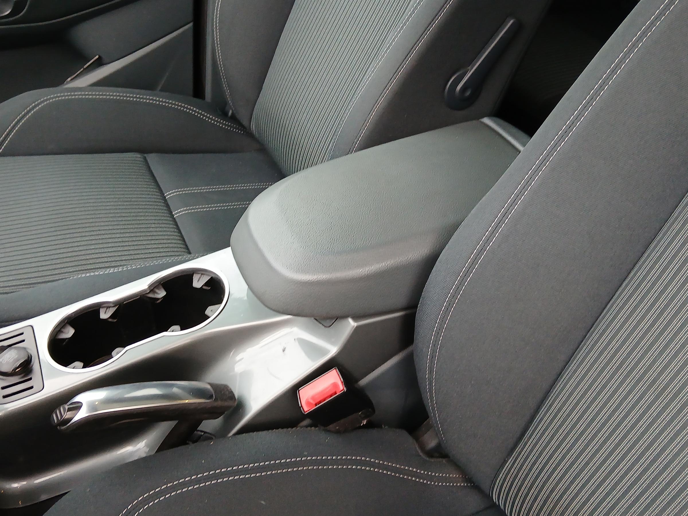 Ford C-MAX, 2012 - pohled č. 17