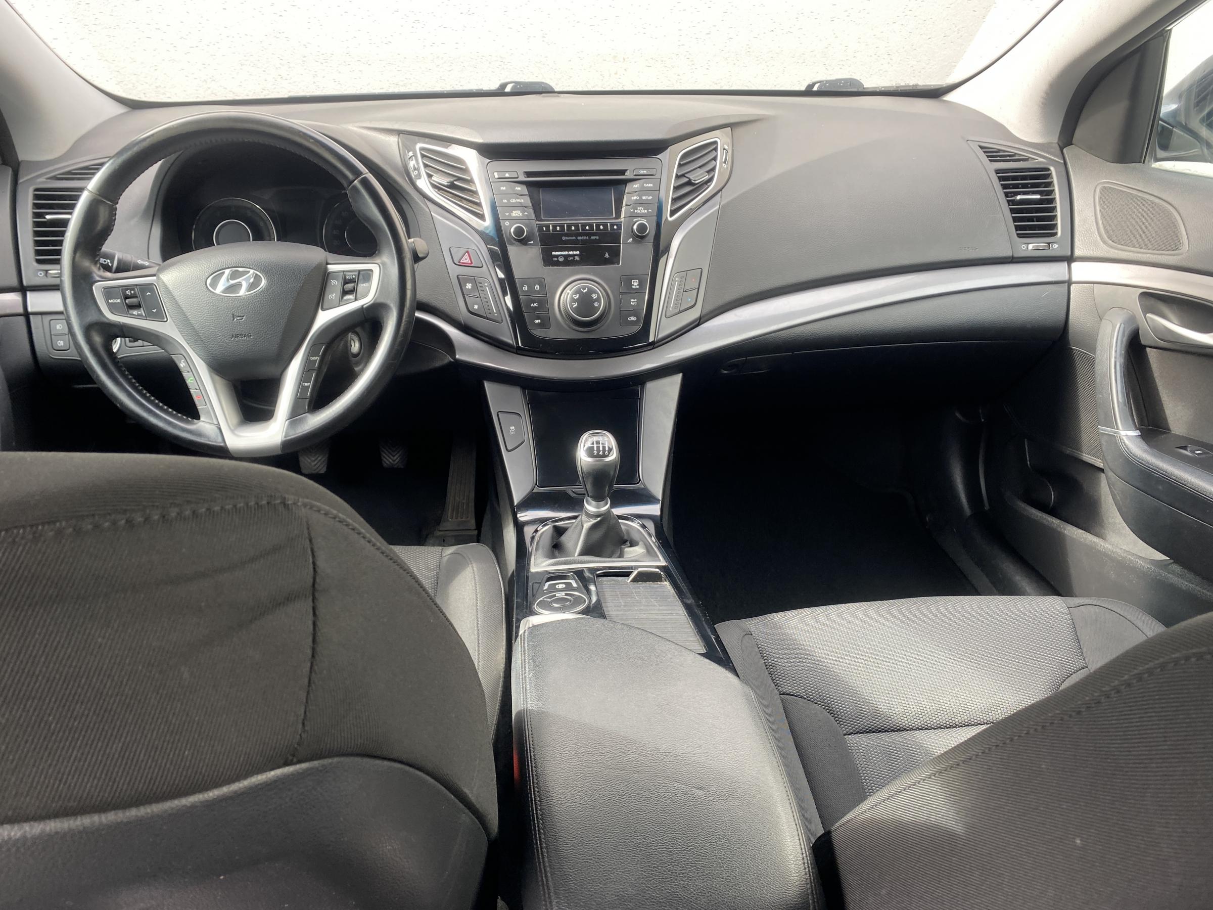 Hyundai i40, 2014 - pohled č. 8