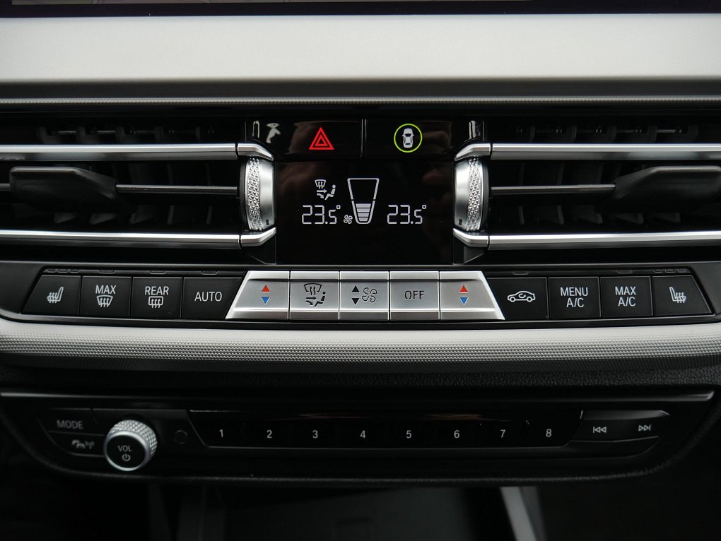 BMW Řada 1 1.5i  118i