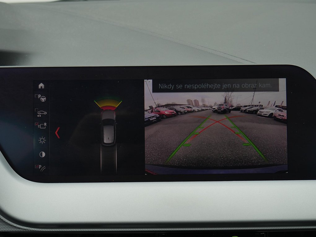 BMW Řada 1 1.5i  118i