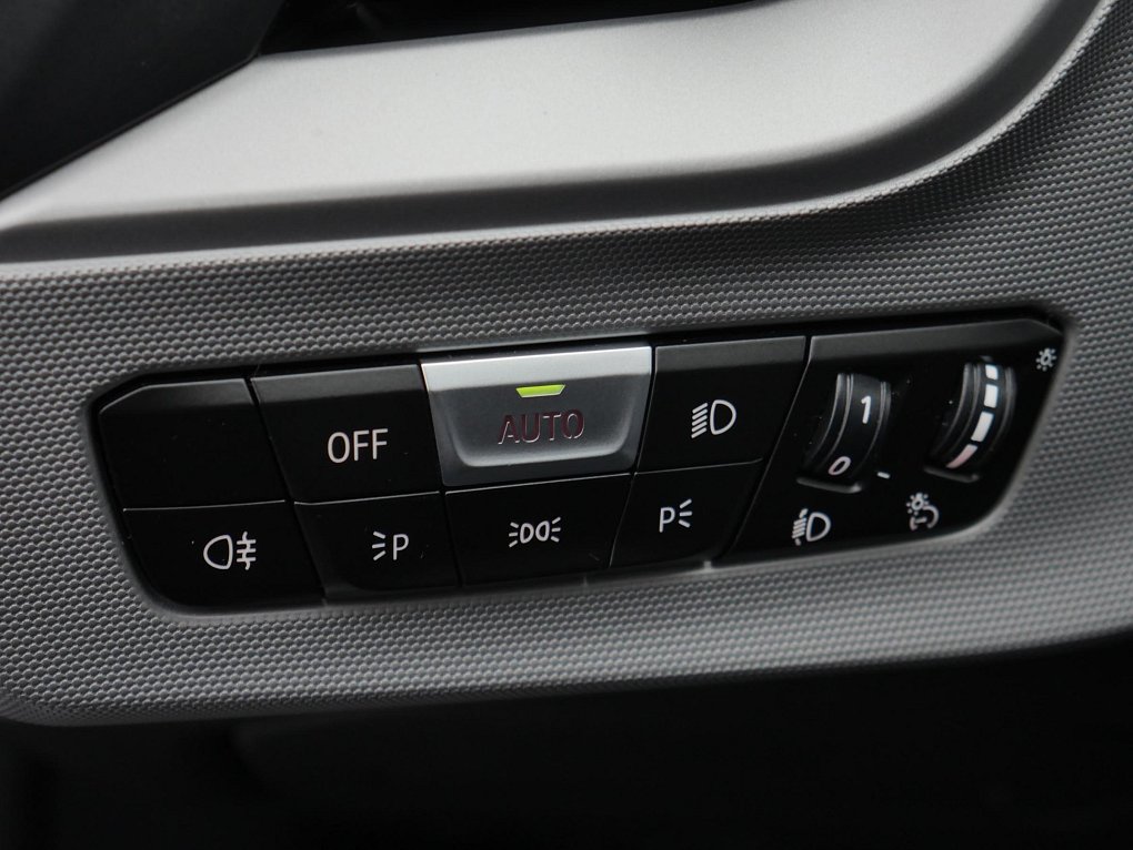 BMW Řada 1 1.5i  118i