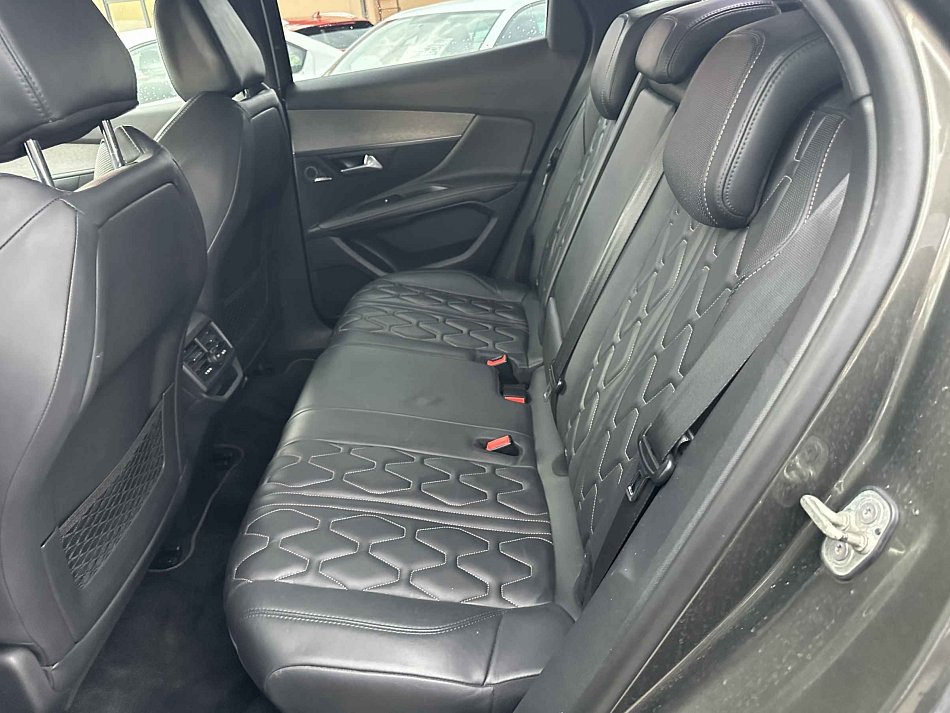 Peugeot 3008 2.0HDi 