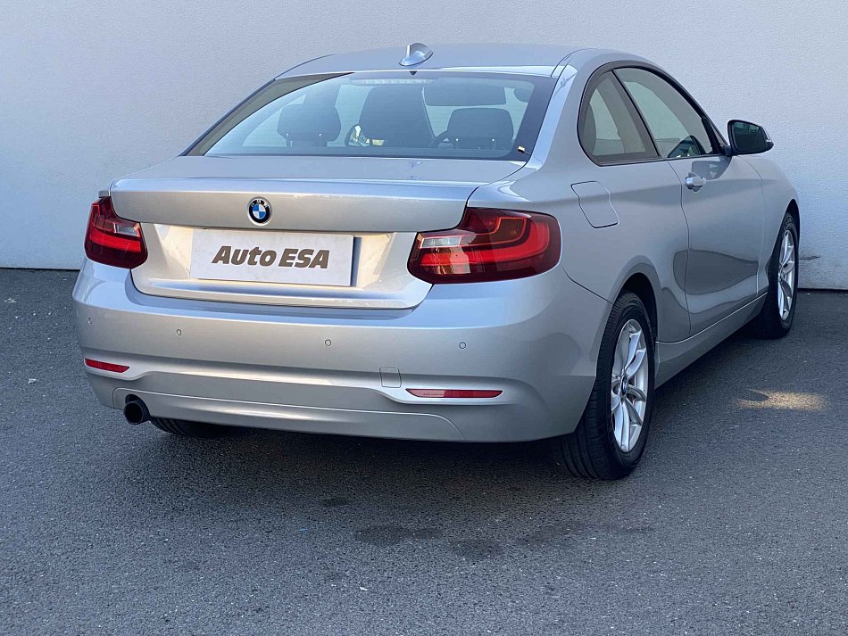 BMW Řada 2 2.0i  220i