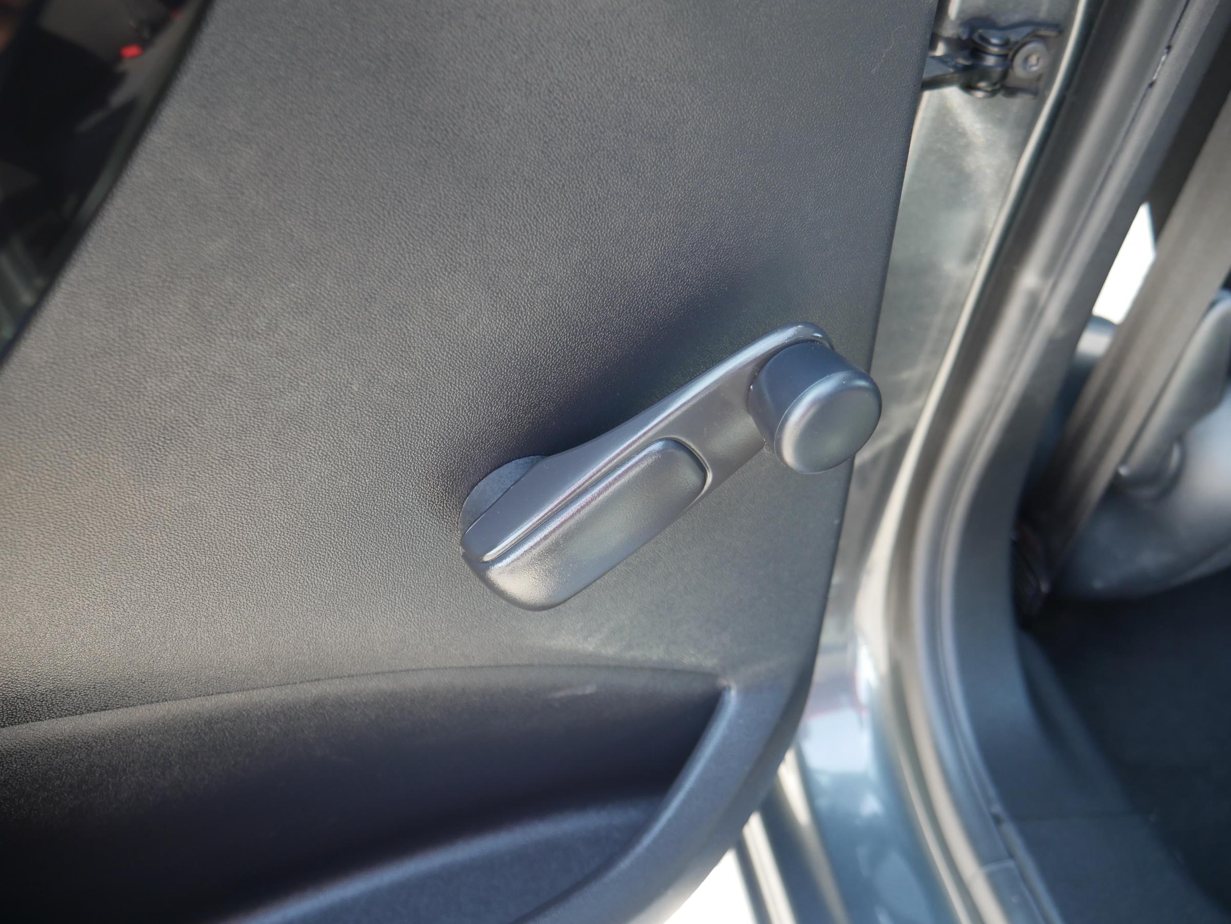 Peugeot 208, 2016 - pohled č. 13