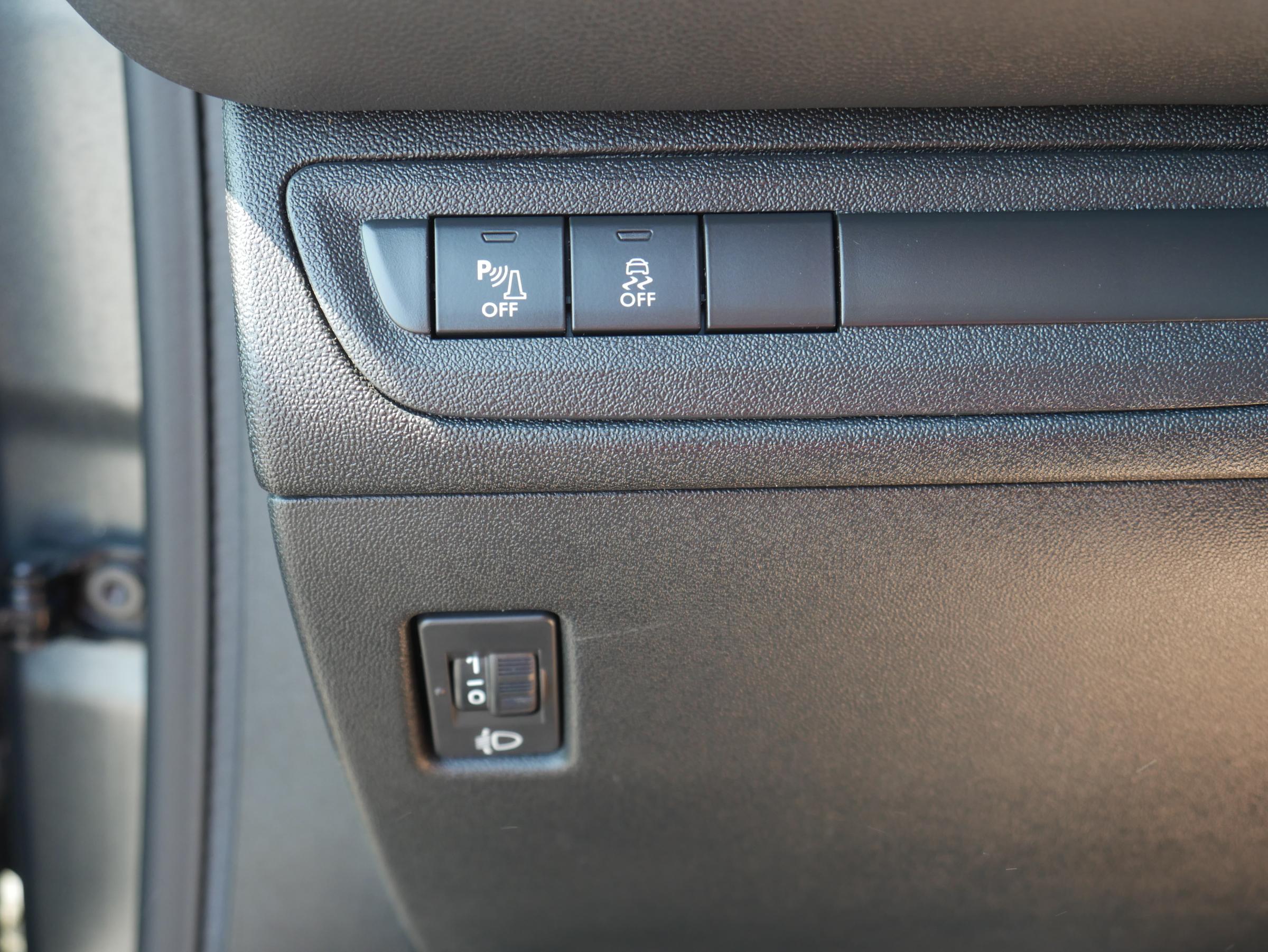 Peugeot 208, 2016 - pohled č. 14