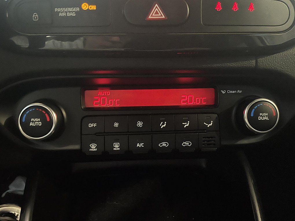 Kia Carens 1.7 