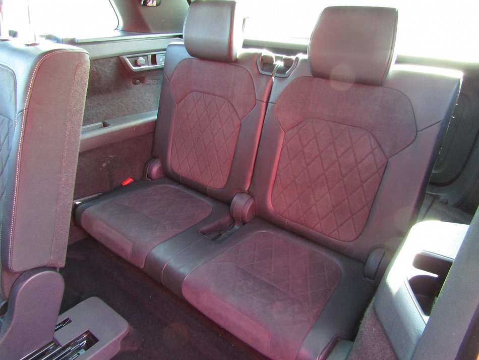 Škoda Kodiaq 2.0TDi SportLine 4x4, 7míst