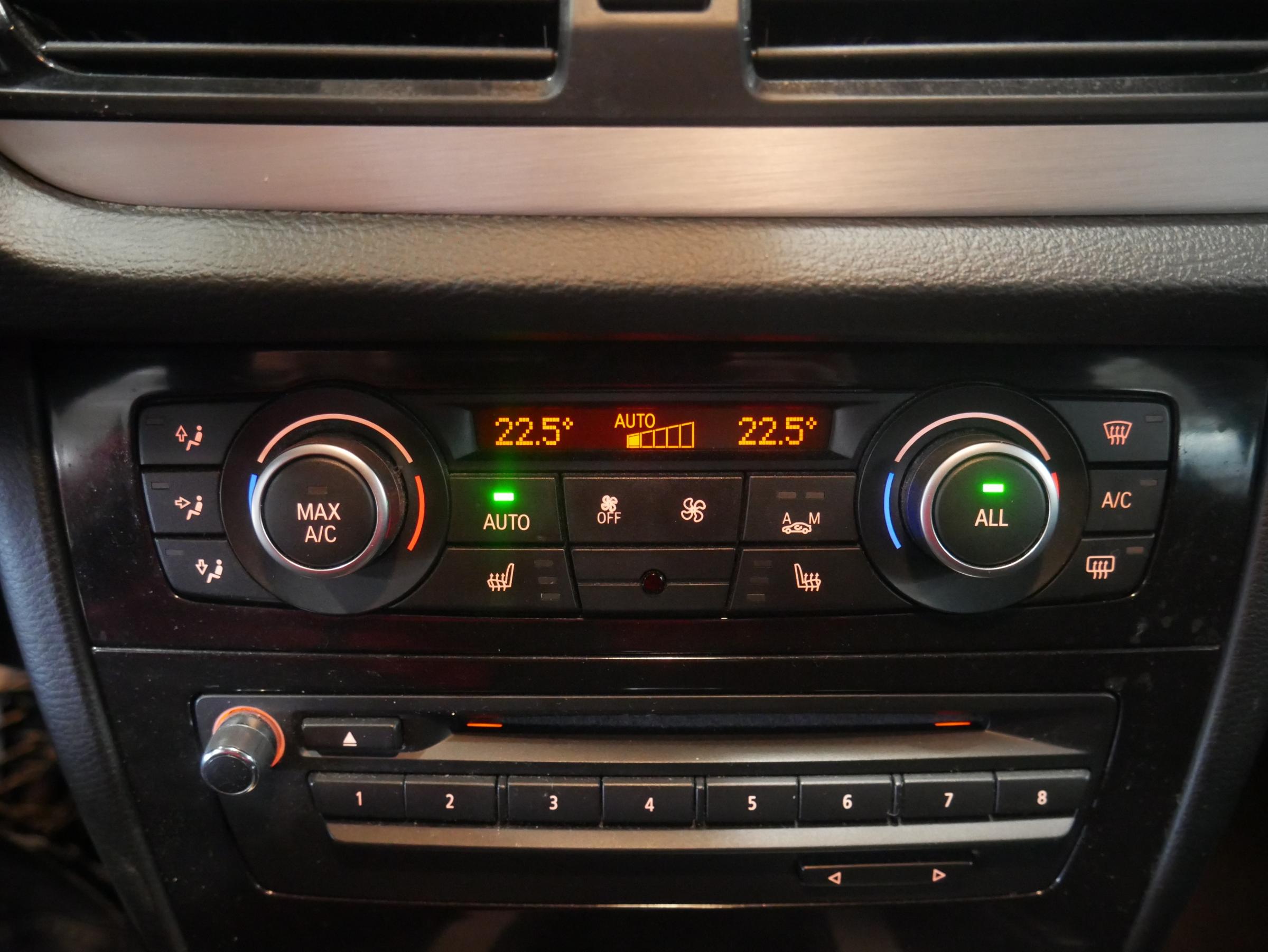 BMW X1, 2012 - pohled č. 16