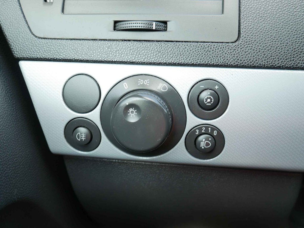 Opel Astra 1.4i 
