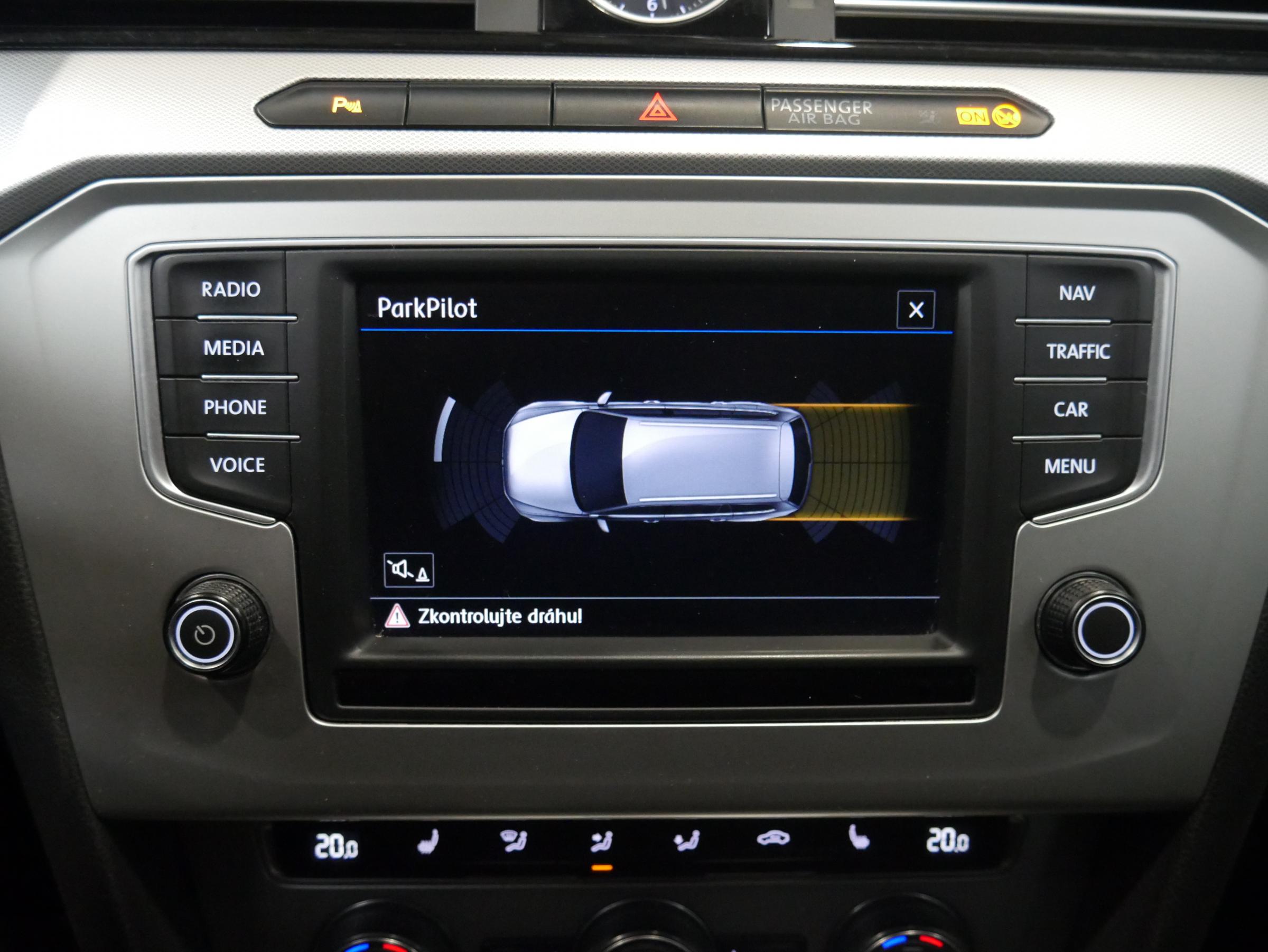 Volkswagen Passat, 2017 - pohled č. 15