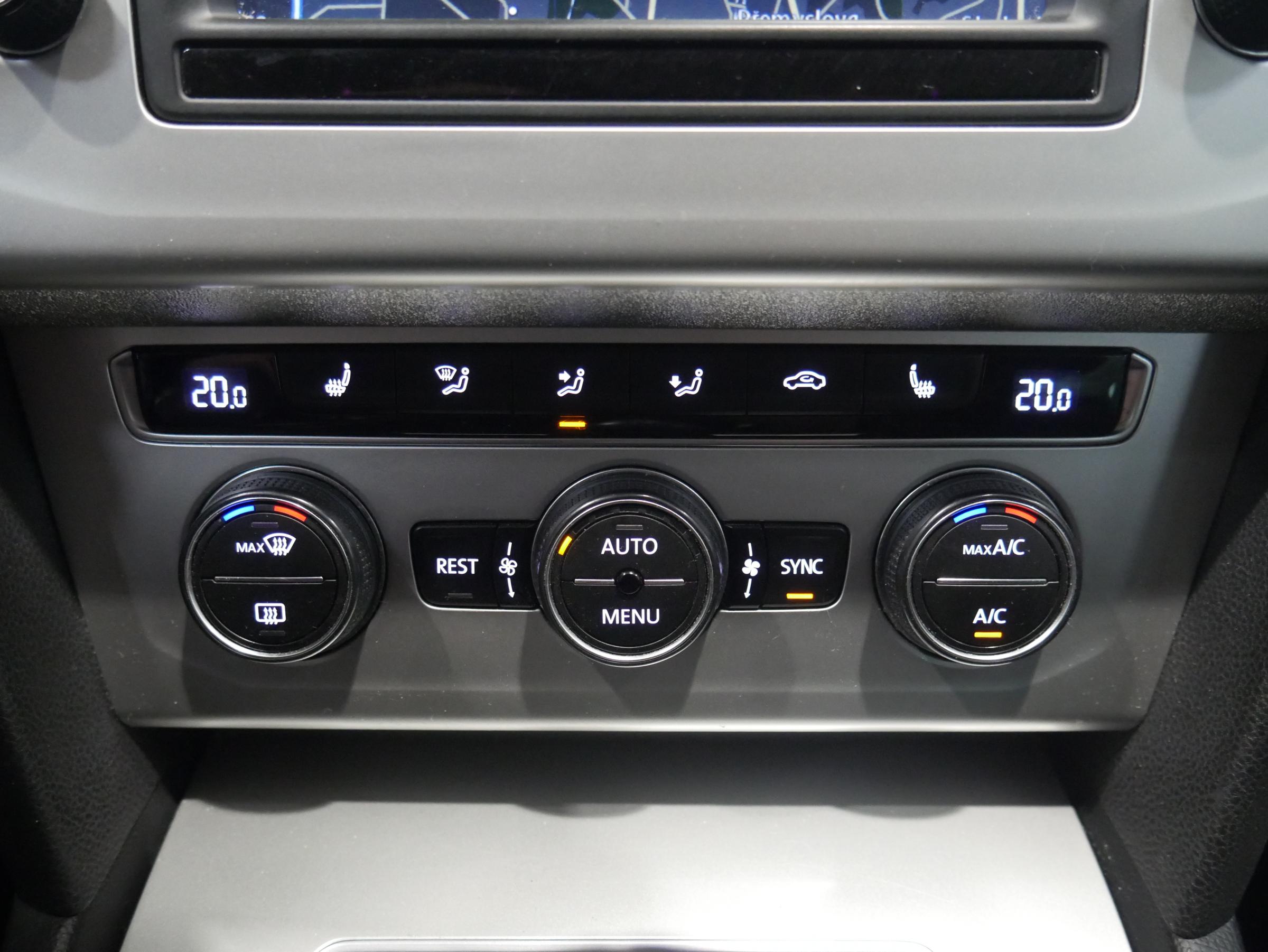 Volkswagen Passat, 2017 - pohled č. 17