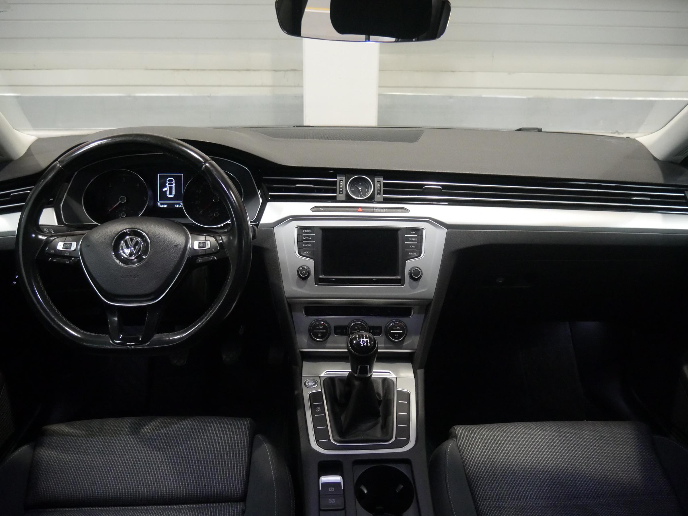 Volkswagen Passat, 2017 - pohled č. 8