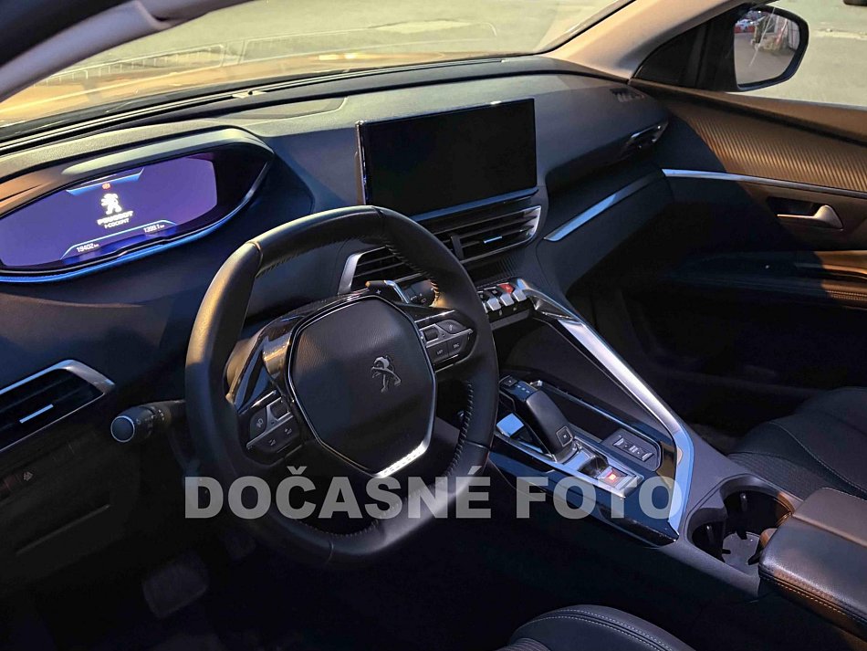 Peugeot 5008 1.2PT 