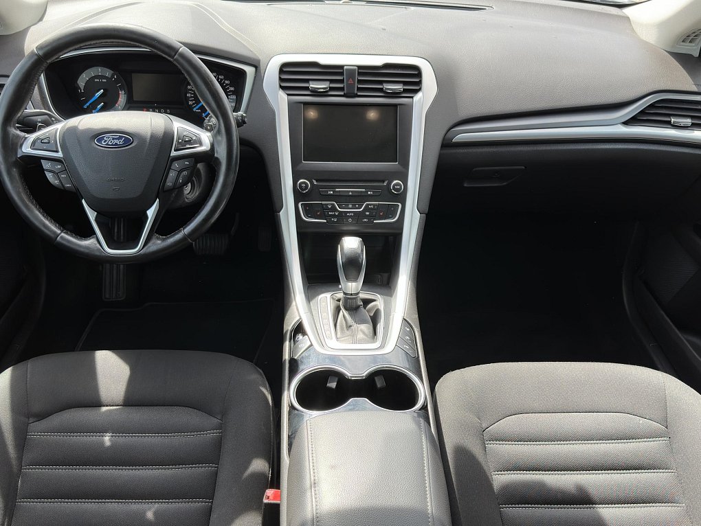 Ford Mondeo 2.0i 