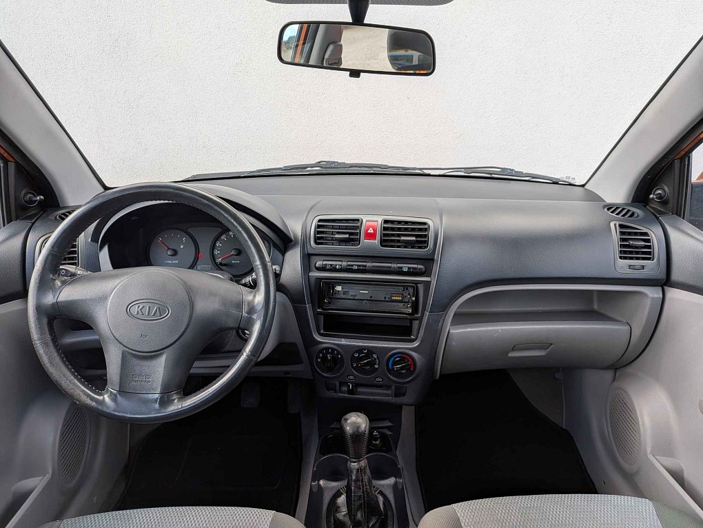 Kia Picanto 1.0i 