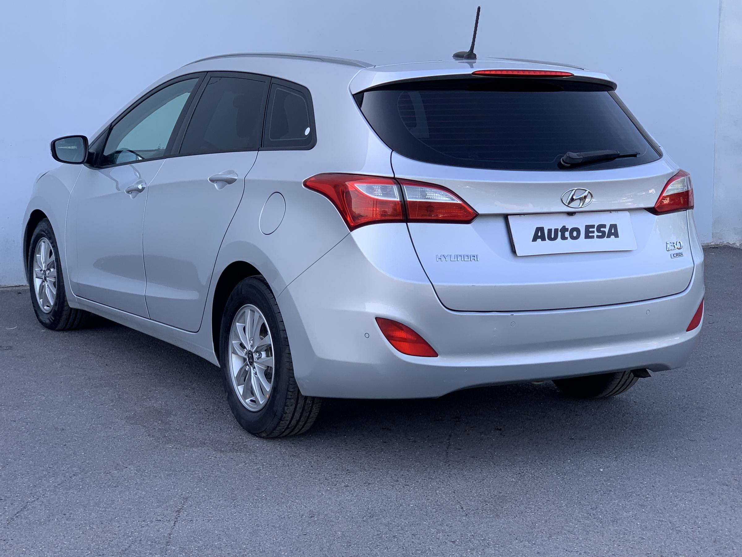 Hyundai i30, 2013 - pohled č. 4