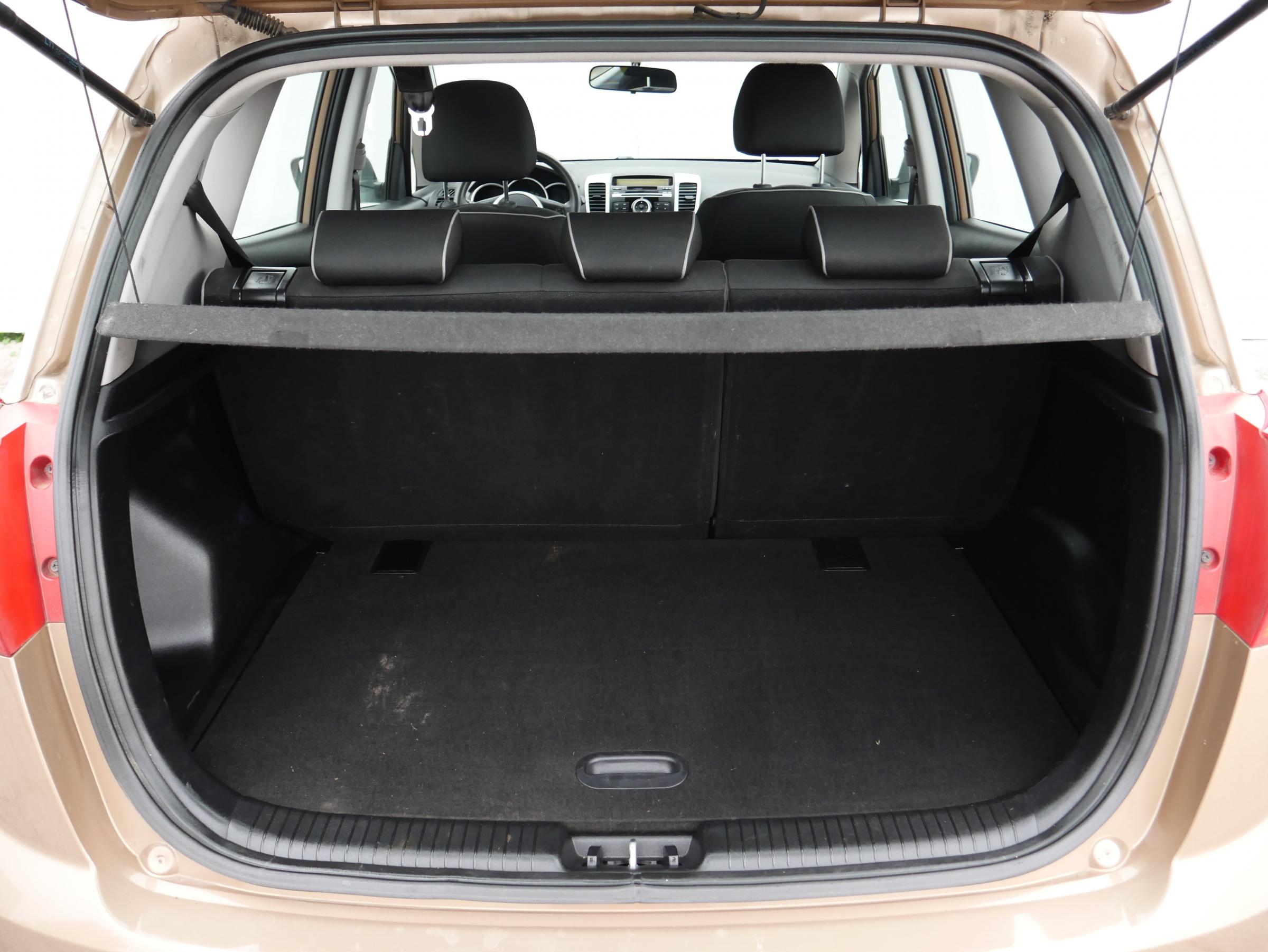 Kia Venga, 2012 - pohled č. 7