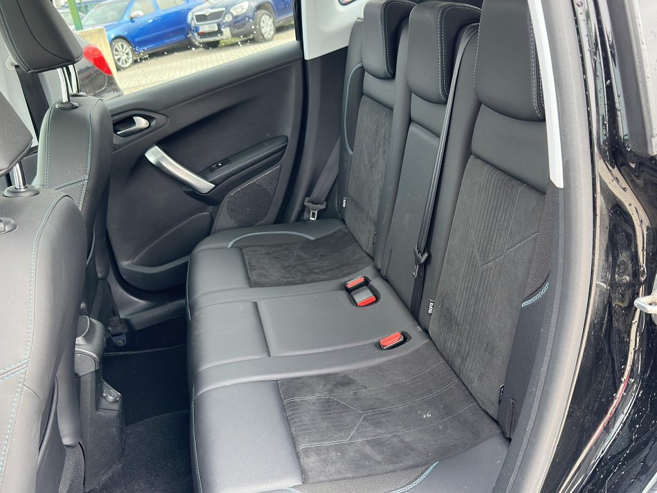 Peugeot 2008 1.2PT Crossway