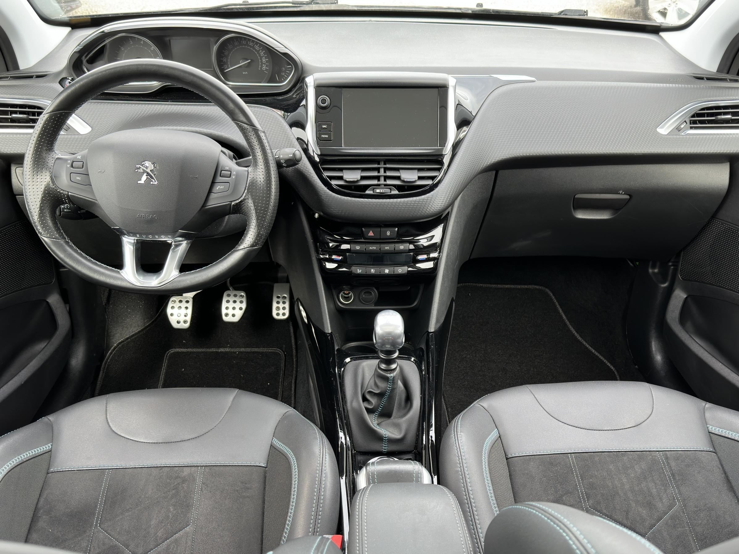 Peugeot 2008, 2019 - pohled č. 8