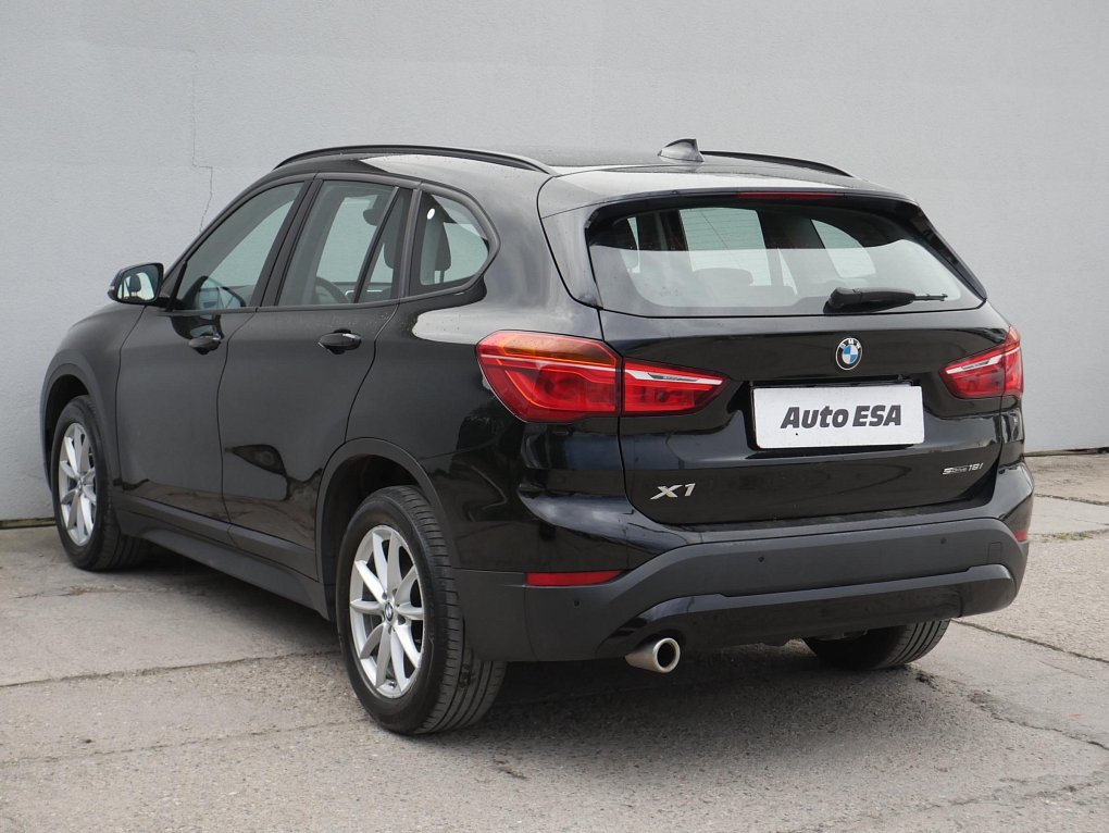 BMW X1 1.5i 