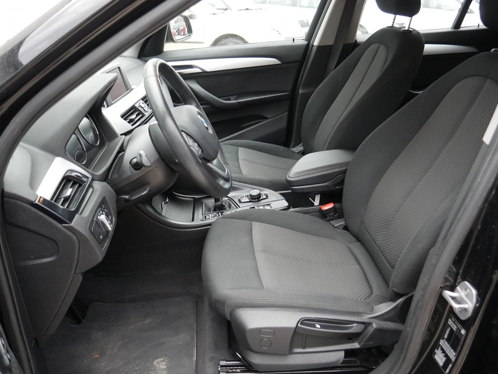 BMW X1 1.5i 