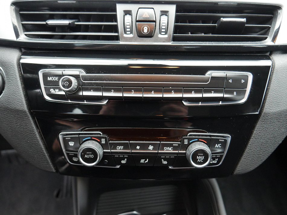 BMW X1 1.5i 