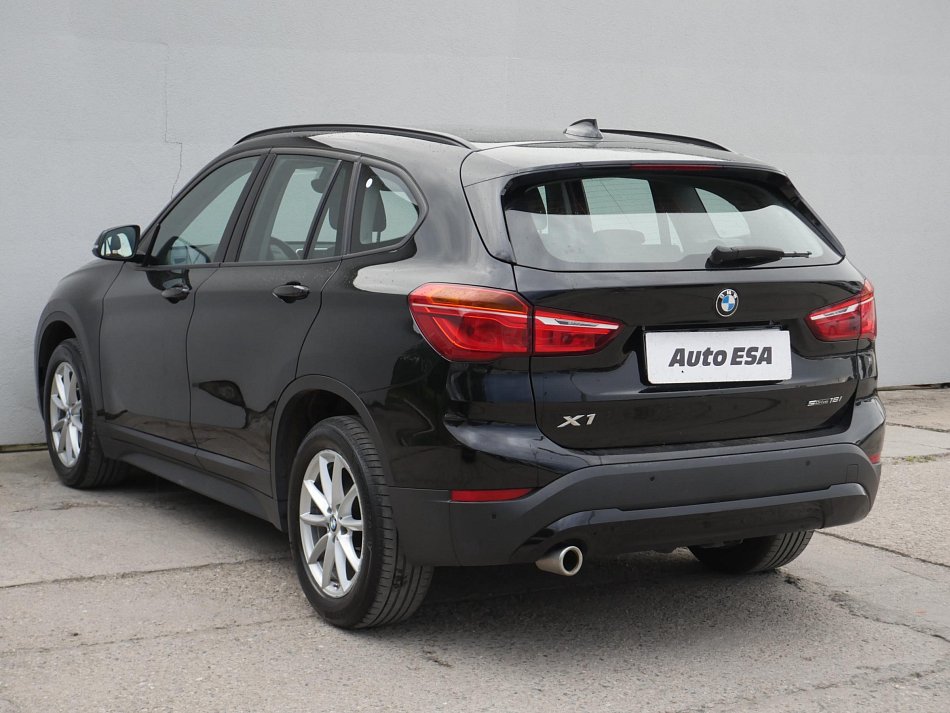 BMW X1 1.5i 