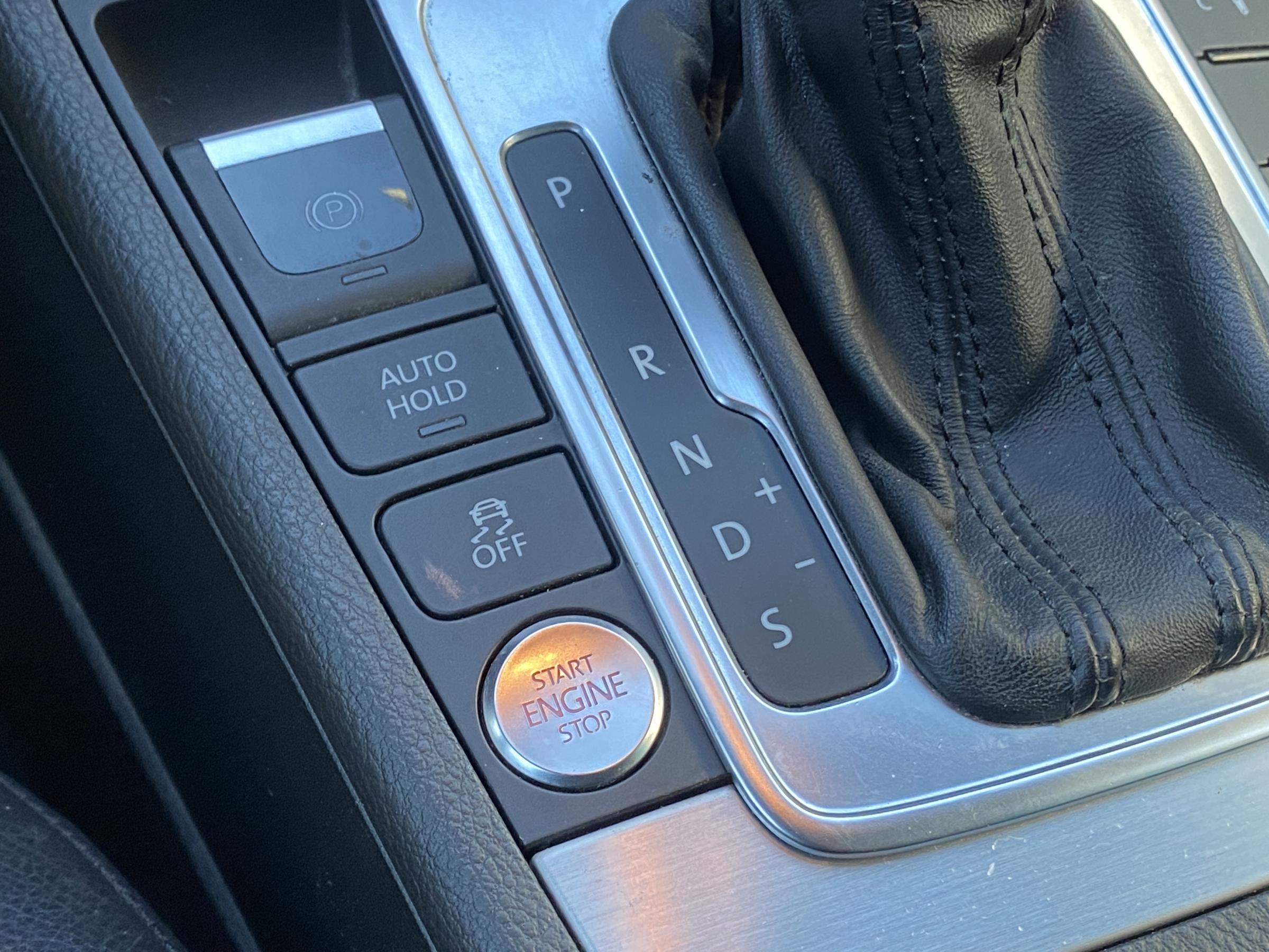 Volkswagen Passat CC, 2010 - pohled č. 14