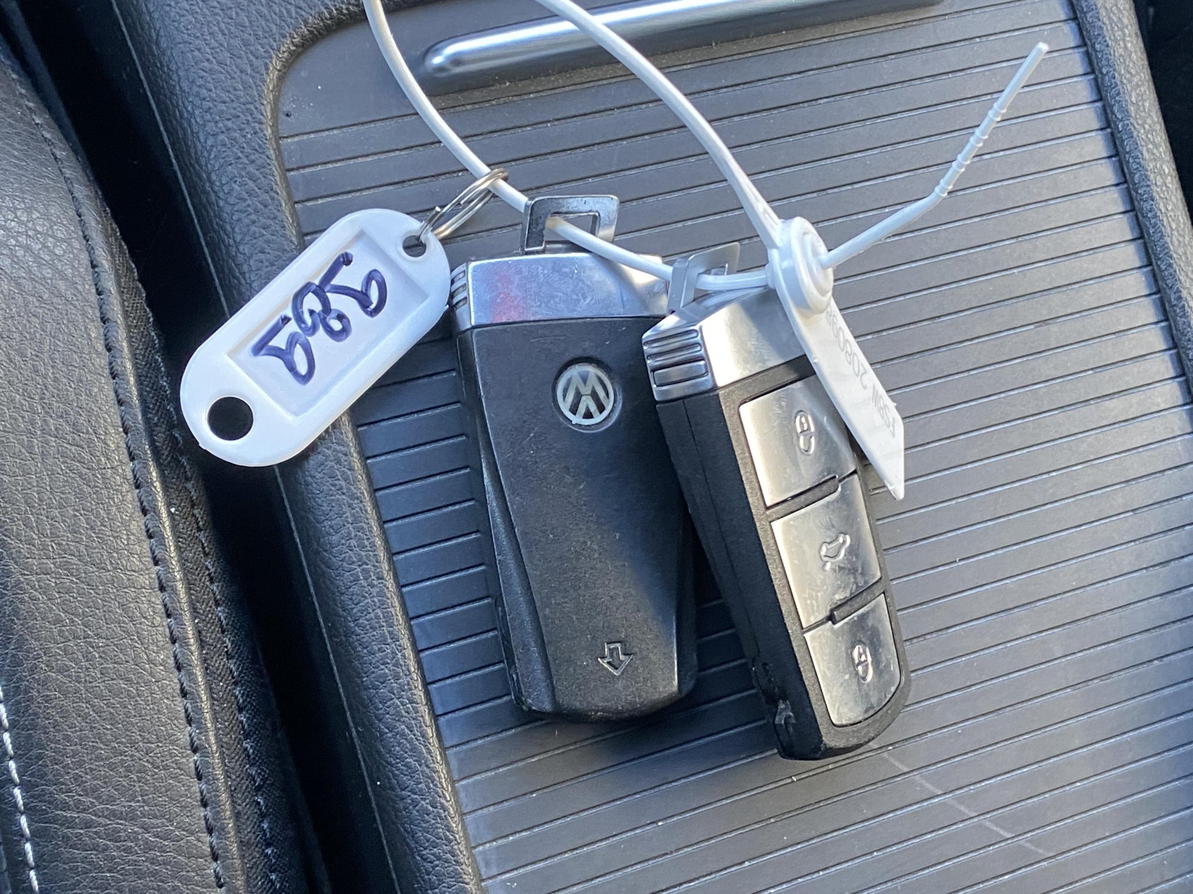 Volkswagen Passat CC, 2010 - pohled č. 19