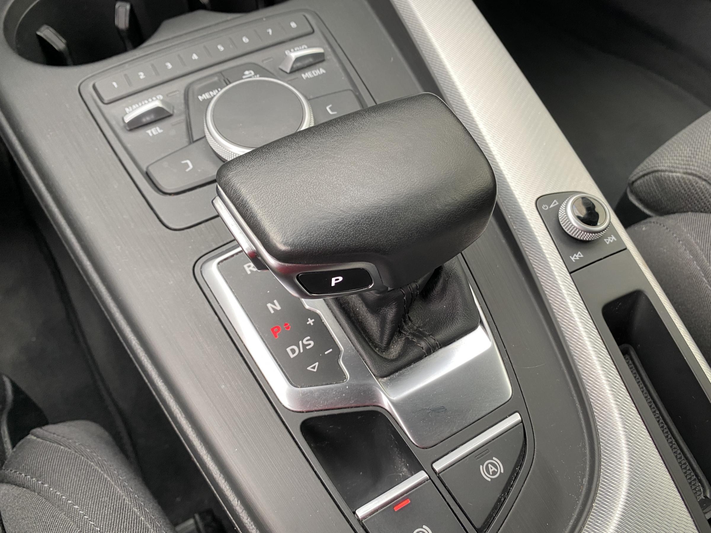 Audi A4, 2017 - pohled č. 16