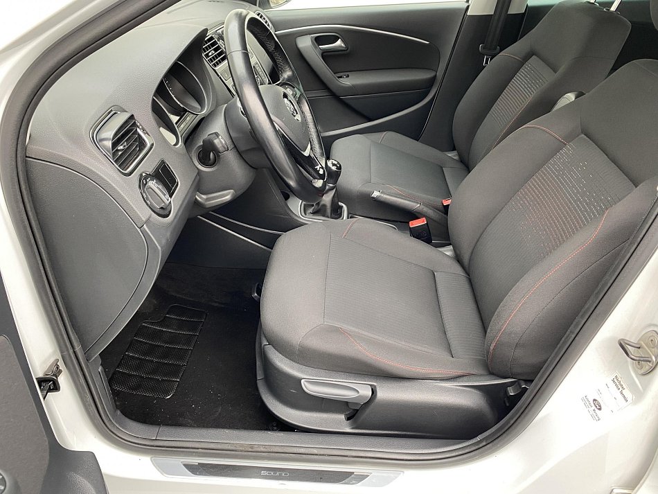 Volkswagen Polo 1.2 TSi Sound