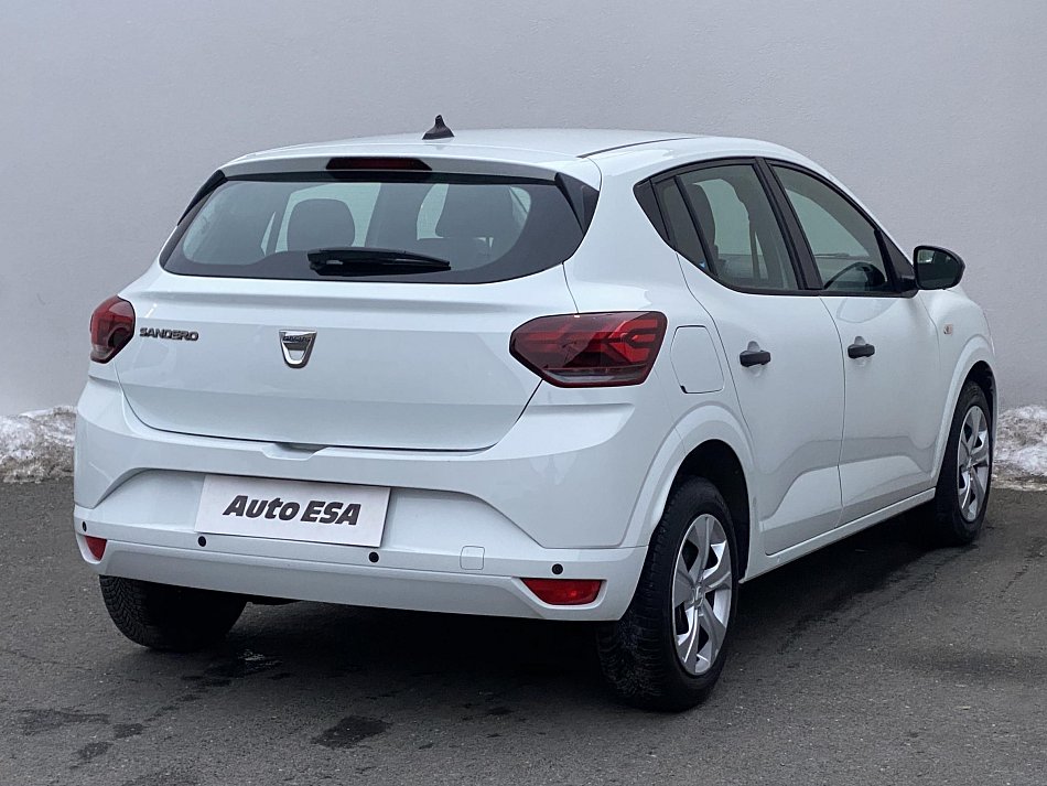 Dacia Sandero 1.0 i Essential