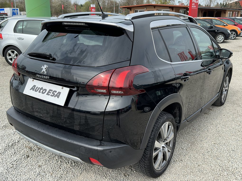 Peugeot 2008 1.2PT Crossway