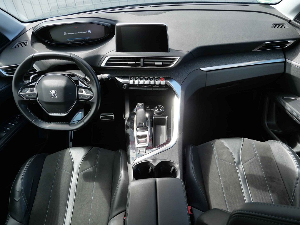Peugeot 5008 1.5 HDi Crossway